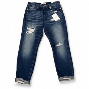 KanCan Alena Mid Rise Slim Boyfriend Jeans Women’s 11/29 Distressed Straight